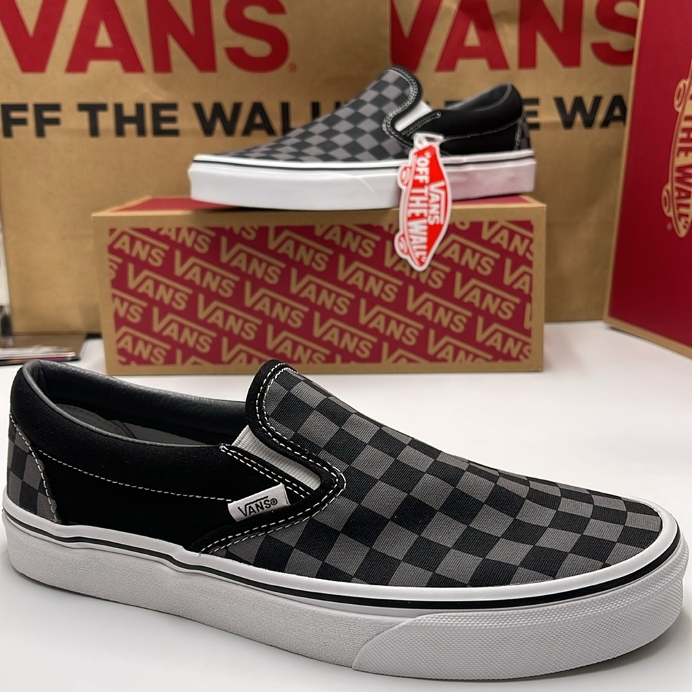 Vans Women’s Classic Slip-On Black/Pewter Checkerboard 
VN000EYEBPJ
Sneakers